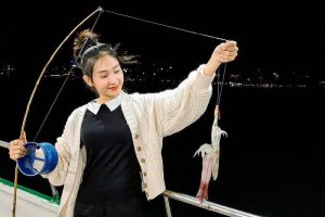 Tour câu mực đêm biển Nhật Lệ cùng ngư dân